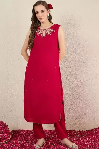 Women Ethnic Motifs Embroidered Regular Thread Work Kurta with Trousers