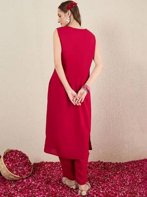 Women Ethnic Motifs Embroidered Regular Thread Work Kurta with Trousers 5