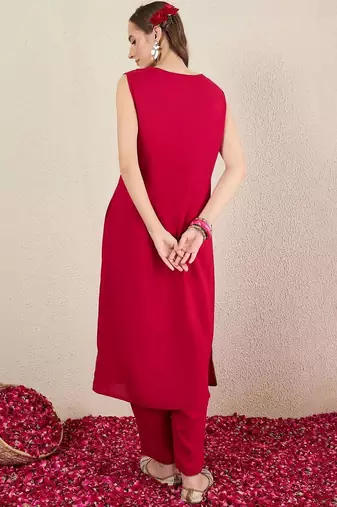 Women Ethnic Motifs Embroidered Regular Thread Work Kurta with Trousers