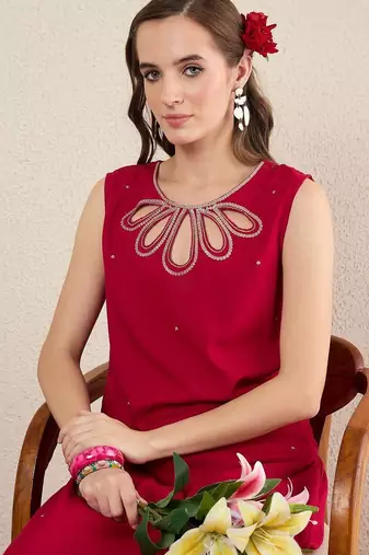 Women Ethnic Motifs Embroidered Regular Thread Work Kurta with Trousers