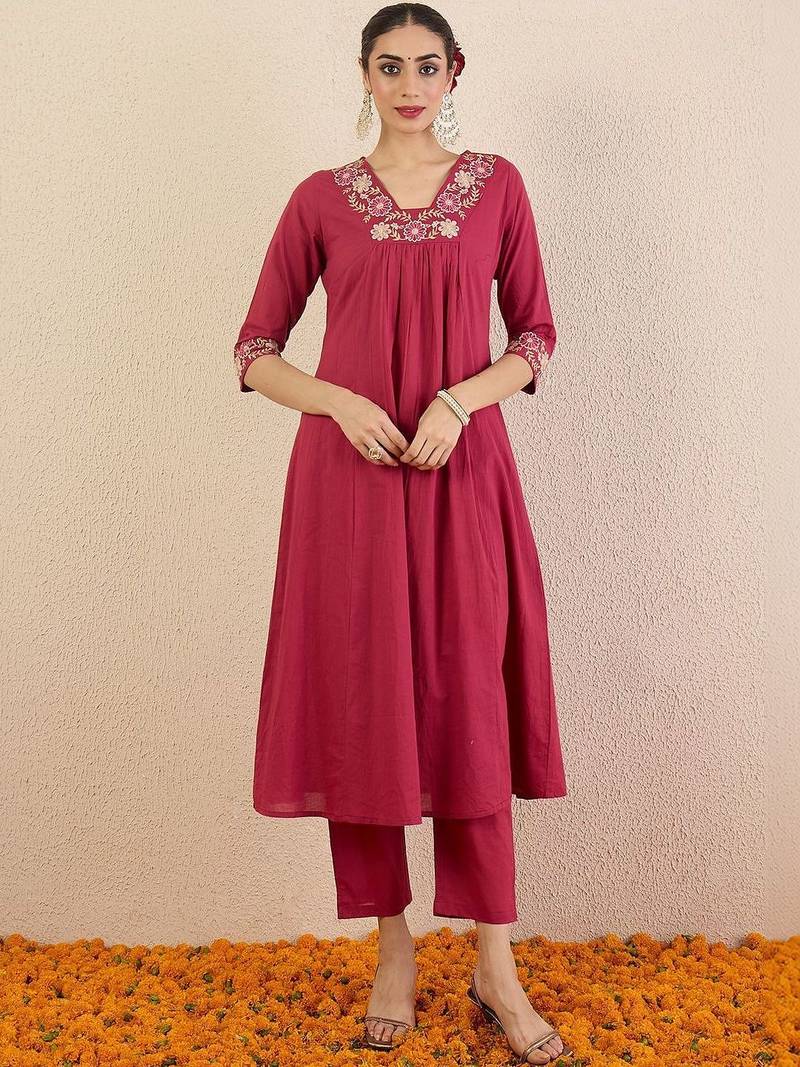 Women Ethnic Motifs Embroidered Panelled Thread Work Pure Cotton Kurta with Trousers & With Dupatta