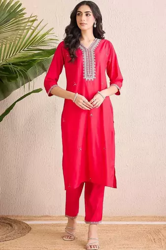 Women Ethnic Motifs Embroidered Regular Thread Work Liva Kurta with Trousers & With Dupatta