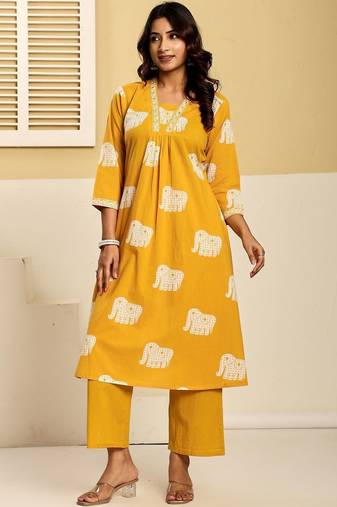 Women Ethnic Motifs Printed Regular Thread Work Pure Cotton Kurta with Trousers