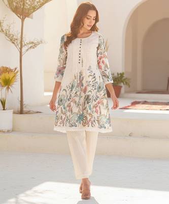 Women Floral Printed Panelled Thread Work Pure Cotton Kurta with Trousers 1