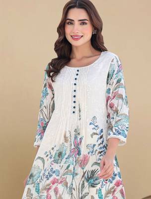 Women Floral Printed Panelled Thread Work Pure Cotton Kurta with Trousers 2
