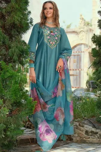 Women Floral Embroidered Regular Thread Work Liva Kurta with Trousers & With Dupatta