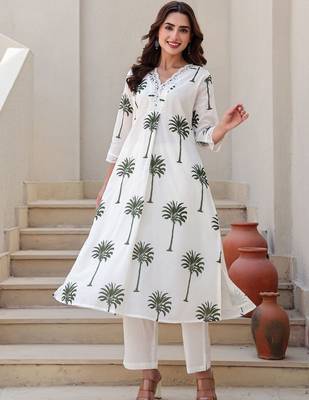 Women Ethnic Motifs Printed Regular Thread Work Pure Cotton Kurta with Trousers 1