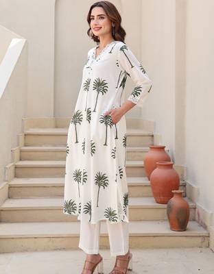 Women Ethnic Motifs Printed Regular Thread Work Pure Cotton Kurta with Trousers 2