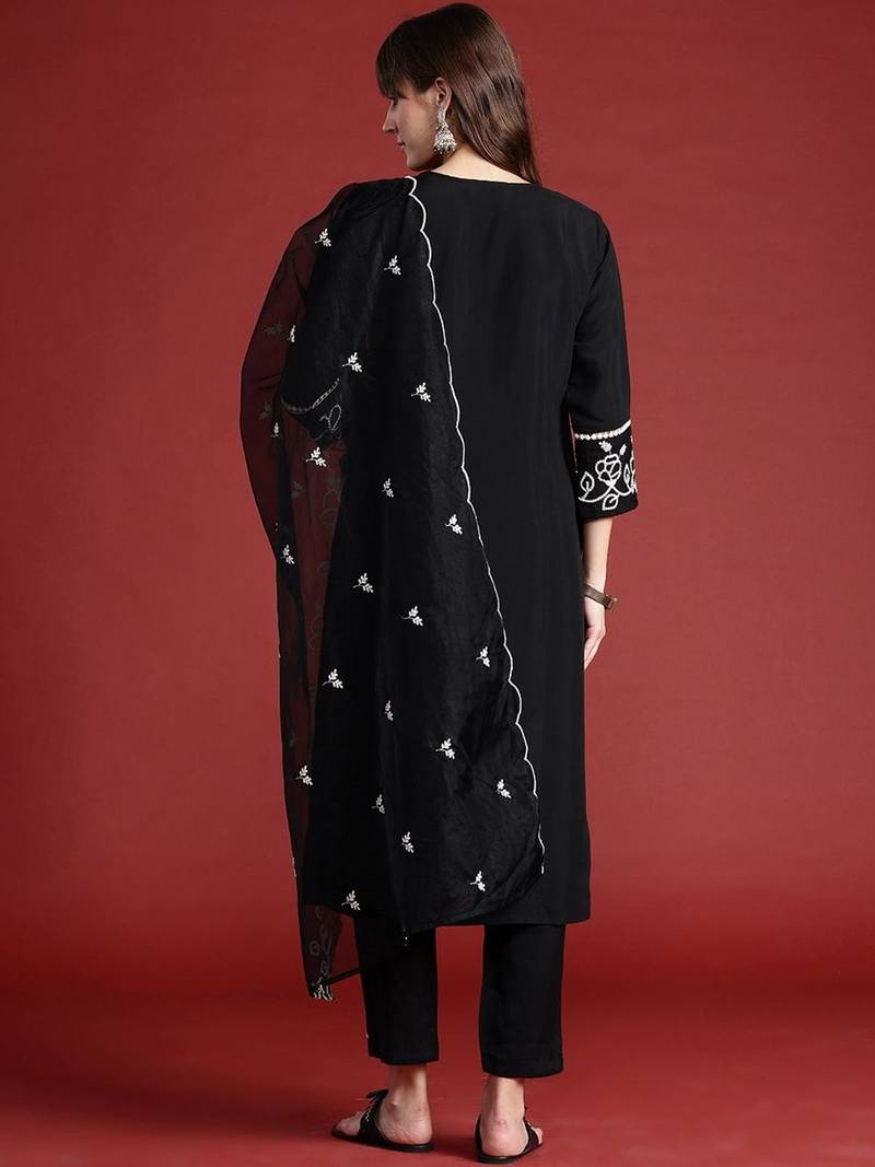 Women Floral Embroidered Regular Thread Work Kurta with Trousers & With Dupatta
