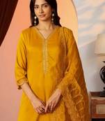 Women Ethnic Motifs Embroidered Regular Thread Work Kurta with Trousers & With Dupatta