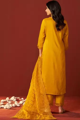 Women Ethnic Motifs Embroidered Regular Thread Work Kurta with Trousers & With Dupatta