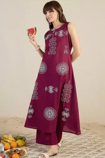 Women Ethnic Motifs Embroidered Regular Thread Work Pure Cotton Kurta with Trousers