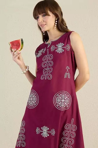 Women Ethnic Motifs Embroidered Regular Thread Work Pure Cotton Kurta with Trousers