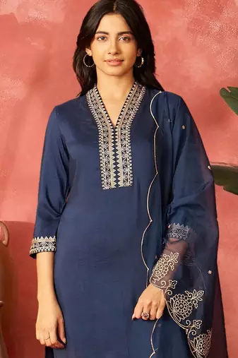 Women Ethnic Motifs Embroidered Regular Thread Work Kurta with Trousers & With Dupatta