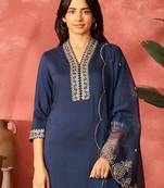 Women Ethnic Motifs Embroidered Regular Thread Work Kurta with Trousers & With Dupatta