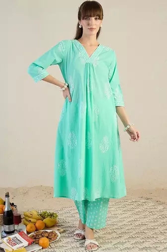 Women Ethnic Motifs Printed Pure Cotton Kurta with Trousers & With Dupatta