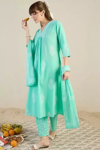 Women Ethnic Motifs Printed Pure Cotton Kurta with Trousers & With Dupatta
