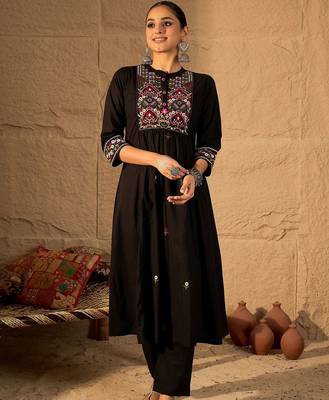 Women Ethnic Motifs Embroidered Regular Thread Work Pure Cotton Kurta with Trousers & With Dupatta 6