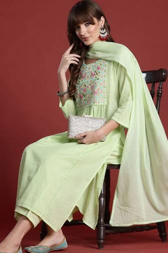 Women Floral Embroidered Empire Thread Work  Cotton Kurta with Trousers & With Dupatta