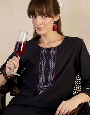Women Ethnic Motifs Embroidered Regular Thread Work Pure Cotton Kurta with Trousers & With Dupatta 3
