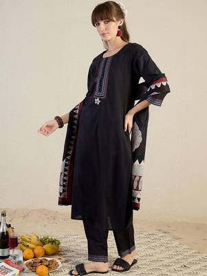 Women Ethnic Motifs Embroidered Regular Thread Work Pure Cotton Kurta with Trousers & With Dupatta 5