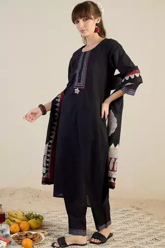 Women Ethnic Motifs Embroidered Regular Thread Work Pure Cotton Kurta with Trousers & With Dupatta