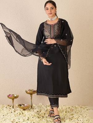 Women Ethnic Motifs Embroidered Regular Thread Work Pure Cotton Kurta with Trousers & With Dupatta 1