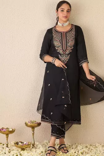 Women Ethnic Motifs Embroidered Regular Thread Work Pure Cotton Kurta with Trousers & With Dupatta