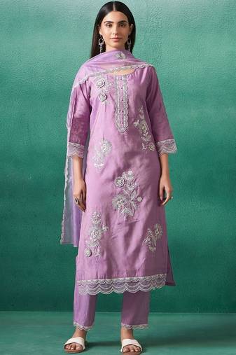 Women Ethnic Motifs Embroidered Regular Thread Work Kurta with Trousers & With Dupatta