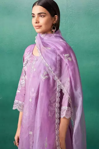 Women Ethnic Motifs Embroidered Regular Thread Work Kurta with Trousers & With Dupatta