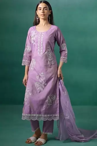 Women Ethnic Motifs Embroidered Regular Thread Work Kurta with Trousers & With Dupatta