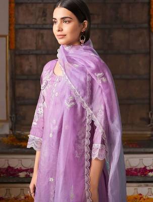 Women Ethnic Motifs Embroidered Regular Thread Work Kurta with Trousers & With Dupatta 5