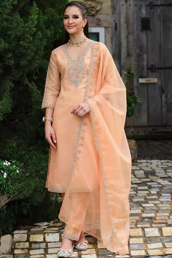 Women Ethnic Motifs Embroidered Regular Thread Work Kurta with Trousers & With Dupatta