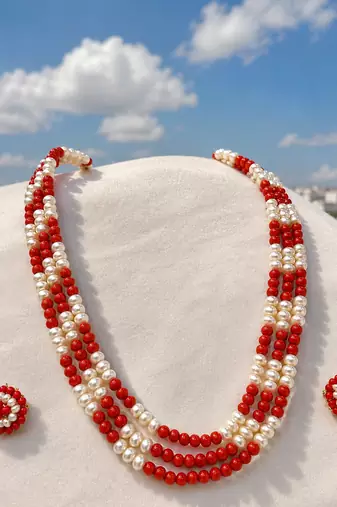 Pearl and red coral bead 3-layer necklace set with earrings