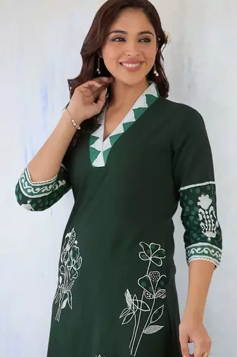 Women Floral Printed Regular Pure Cotton Kurta with Trousers