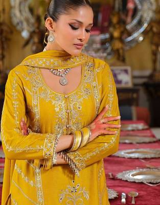 Women Ethnic Motifs Embroidered Regular Thread Work Kurta with Palazzos & With Dupatta 3