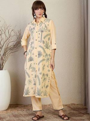 Women Ethnic Motifs Embroidered Regular Thread Work Pure Cotton Kurta with Trousers 6