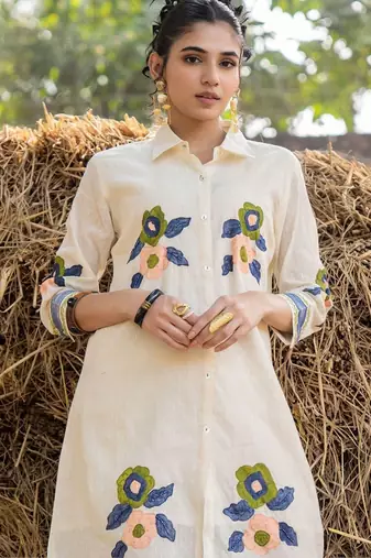 Women Floral Embroidered Regular Thread Work Pure Cotton Kurta with Palazzos
