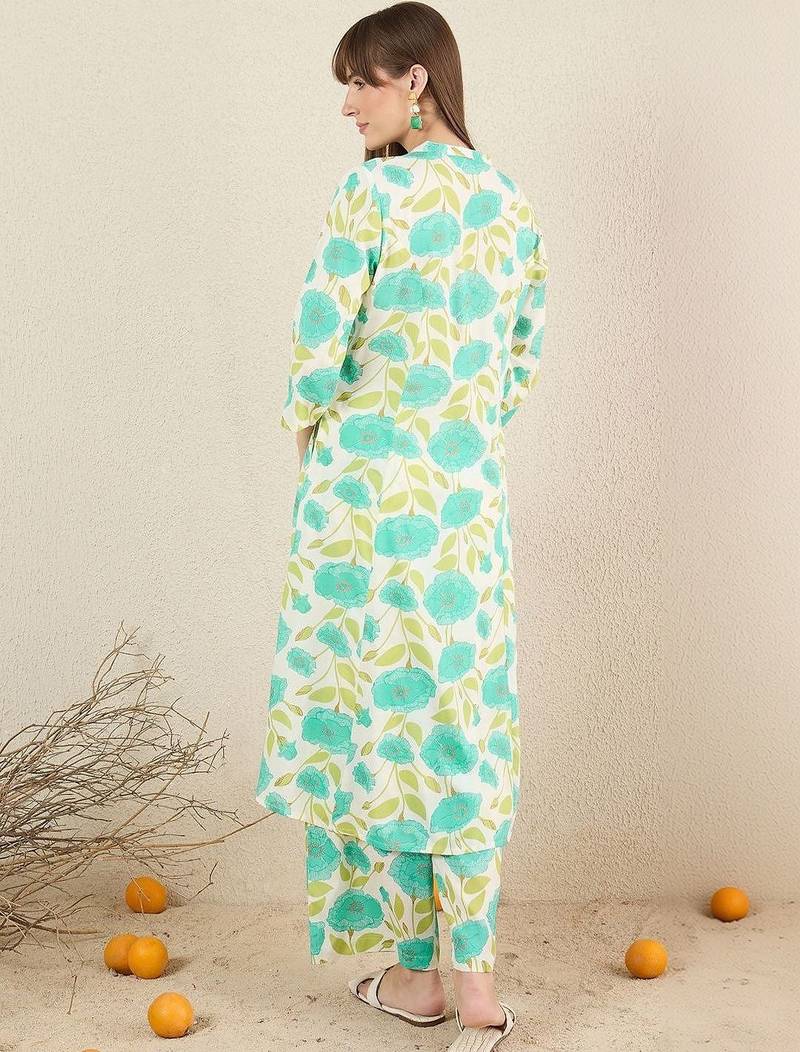 Women Floral Printed Regular Kurta with Trousers