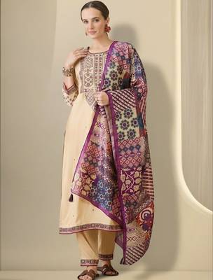 Women Ethnic Motifs Embroidered Regular Thread Work Kurta with Trousers & With Dupatta 1