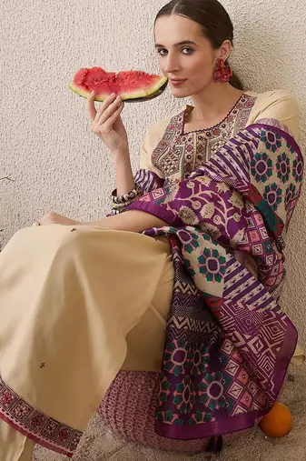 Women Ethnic Motifs Embroidered Regular Thread Work Kurta with Trousers & With Dupatta