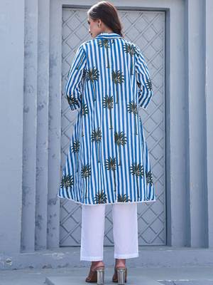 Women Printed Regular Pure Cotton Kurta with Trousers 4
