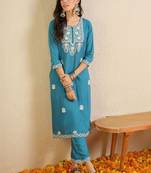 Women Ethnic Motifs Embroidered Regular Thread Work Kurta with Trousers