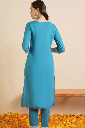 Women Ethnic Motifs Embroidered Regular Thread Work Kurta with Trousers