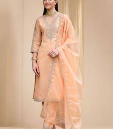 Women Ethnic Motifs Embroidered Regular Thread Work Kurta with Trousers & With Dupatta