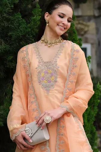 Women Ethnic Motifs Embroidered Regular Thread Work Kurta with Trousers & With Dupatta