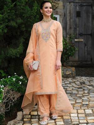 Women Ethnic Motifs Embroidered Regular Thread Work Kurta with Trousers & With Dupatta 3