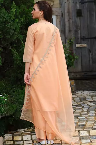 Women Ethnic Motifs Embroidered Regular Thread Work Kurta with Trousers & With Dupatta