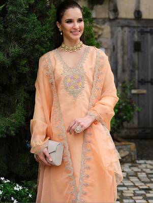 Women Ethnic Motifs Embroidered Regular Thread Work Kurta with Trousers & With Dupatta 6