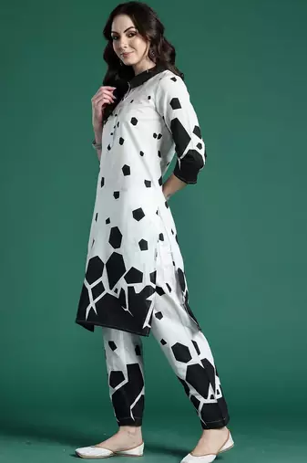 Women Printed Regular Pure Cotton Kurta with Trousers